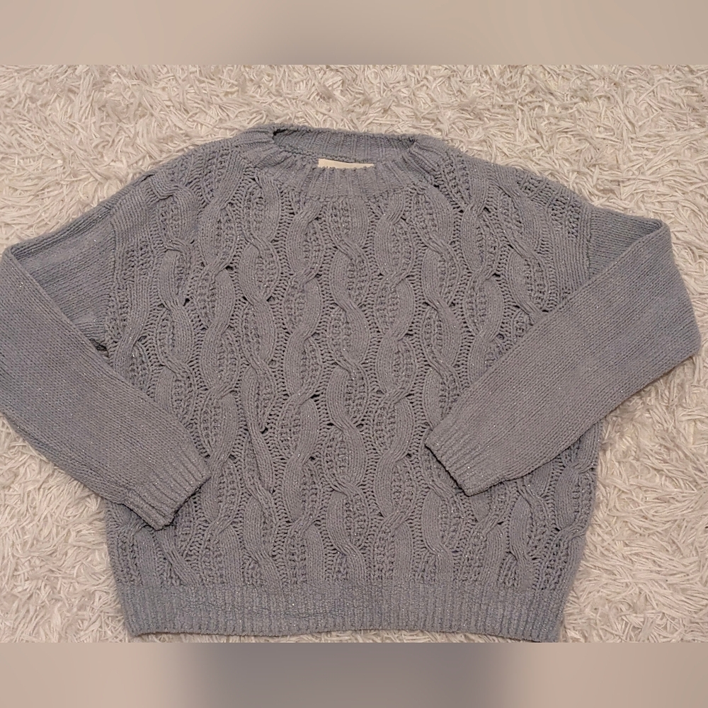 Chic Women's Cable Knit Sweater in Gray